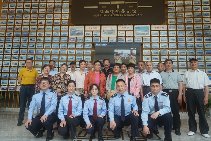 崇明税务：青老结对学回信  严以律己践初心