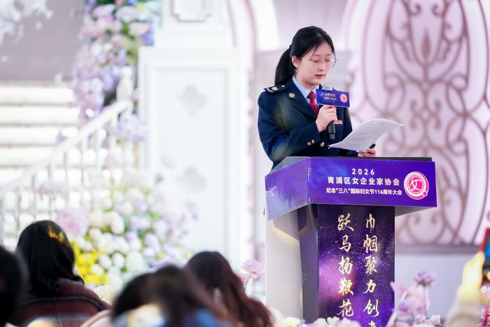 青浦区税务局“青税易办”工作室开展增值税法政策宣传活动