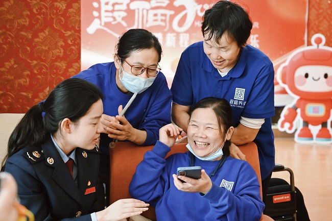 上门辅导解难题 便民服务零距离